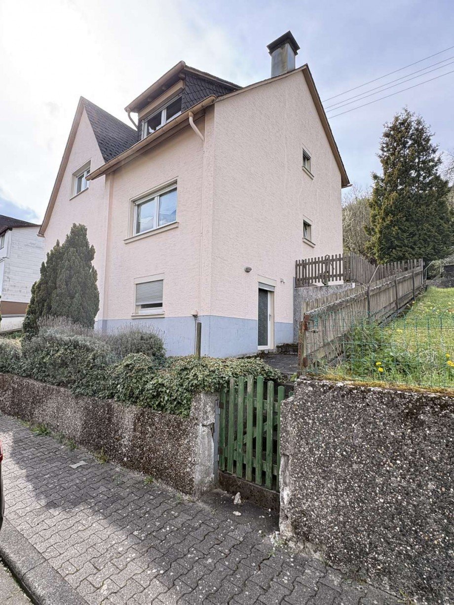 Seitenansicht Einfamilienhaus Idar Oberstein