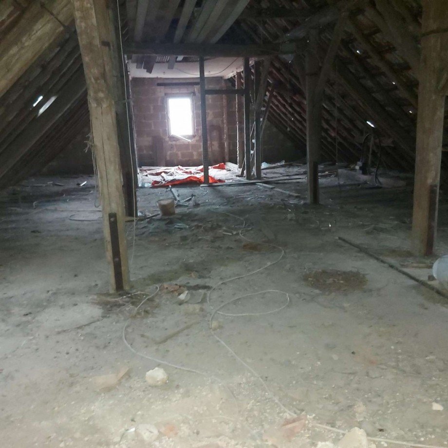 DG Haupthaus ausbauf�hig Wohn- / Gesch�ftshaus Hallgarten