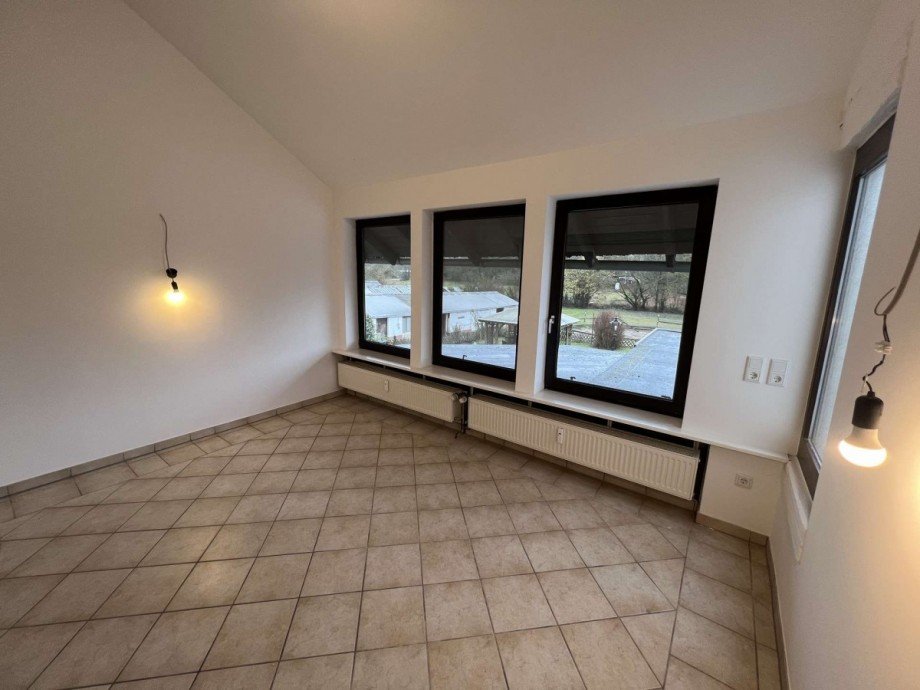 Zimmer mit Wintergartenatmosph�re Haus Wiesbaden