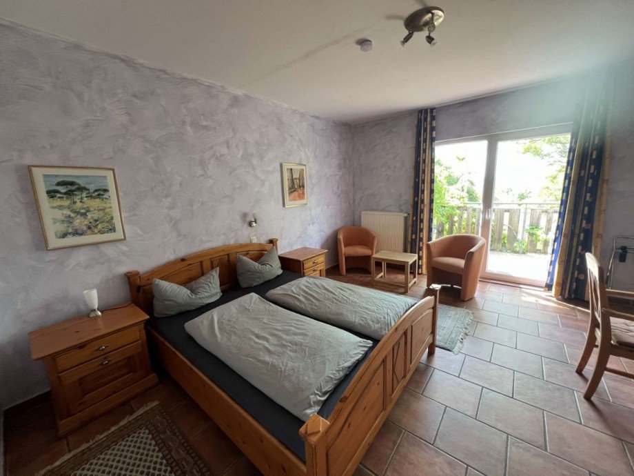Zimmer mit Balkon Etagenwohnung Waldb�ckelheim