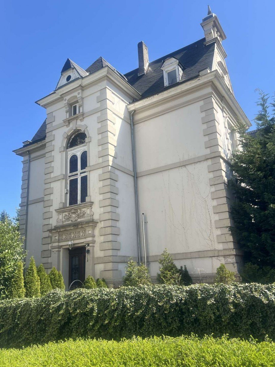 Seitenansicht Doppelhaush�lfte Villa Wuppertal