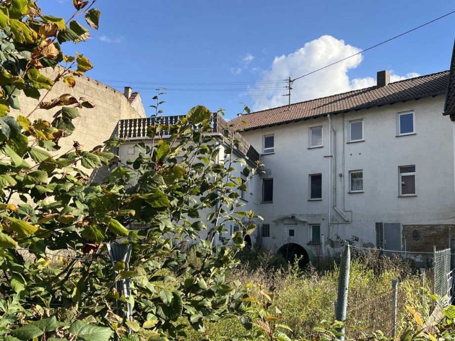 R�ckansicht Mehrfamilienhaus Becherbach