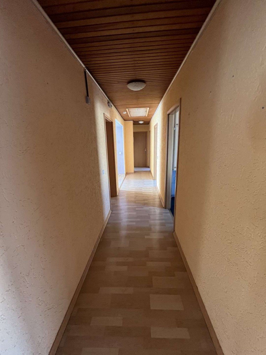 Flur OG Wohnung Mehrfamilienhaus Becherbach