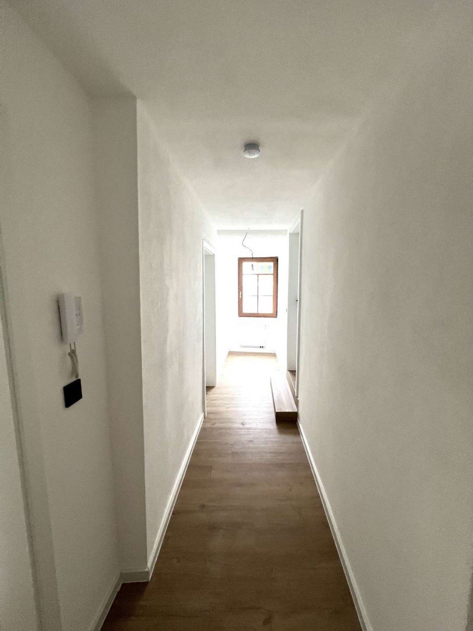 Flur OG Sicht 2 Etagenwohnung Nu�baum