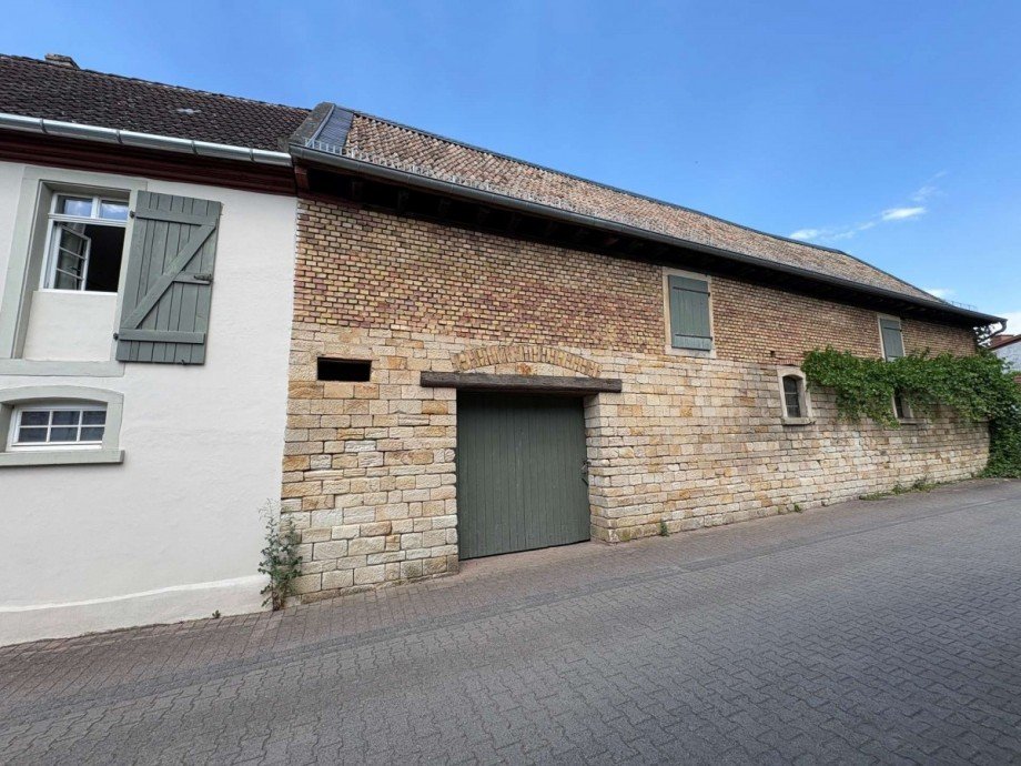 Hofeinfahrt 2 Haus Zotzenheim