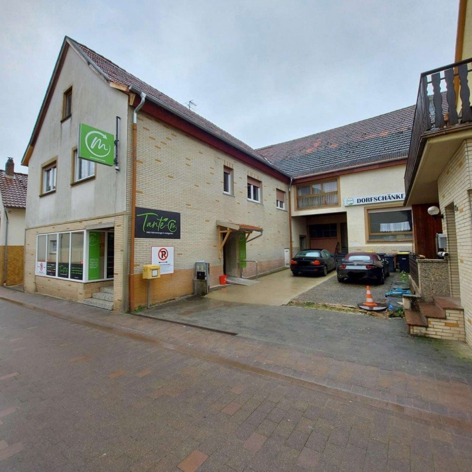 Hausansicht Zweifamilienhaus Hallgarten
