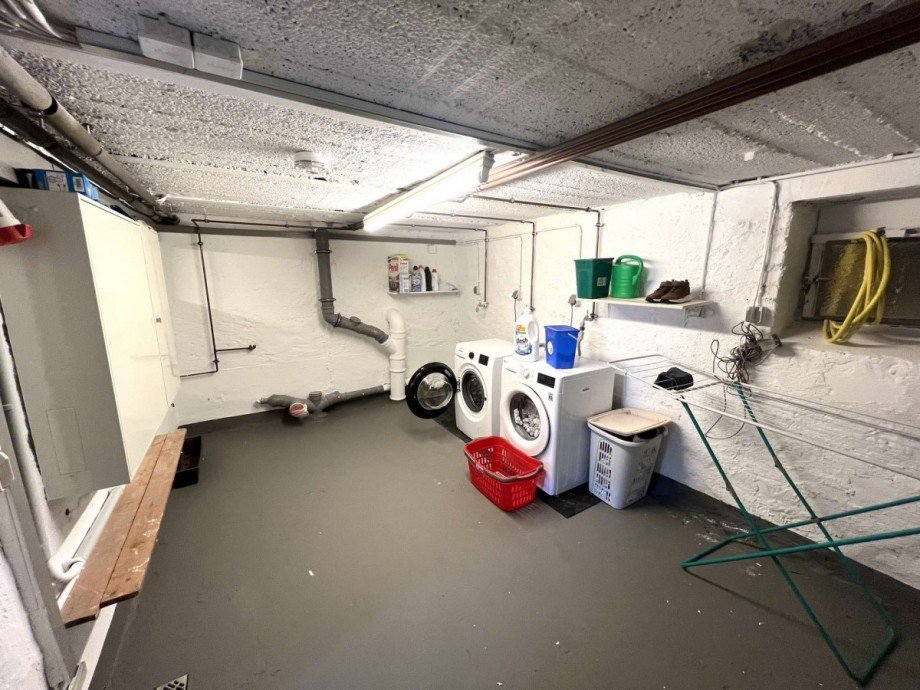 Waschk�che KG Mehrfamilienhaus Kirn