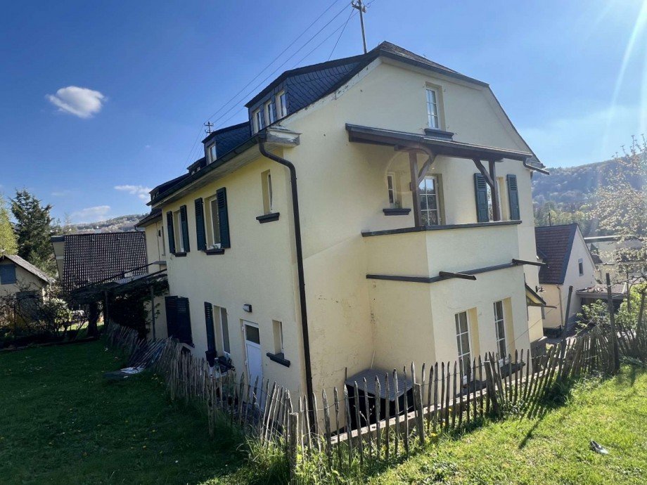 Haus R�ck- und Seitenansicht Mehrfamilienhaus Kirn