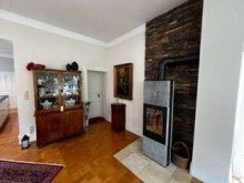 Kamin im Wohnzimmer im OG TRAUMIMMOBILE zu verkaufen! Historisches Stadthaus in zentraler Lage von Bad Sobernheim
