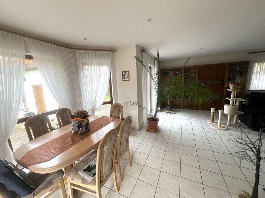 Essen/Wohnen EG Einfamilienhaus Obermoschel