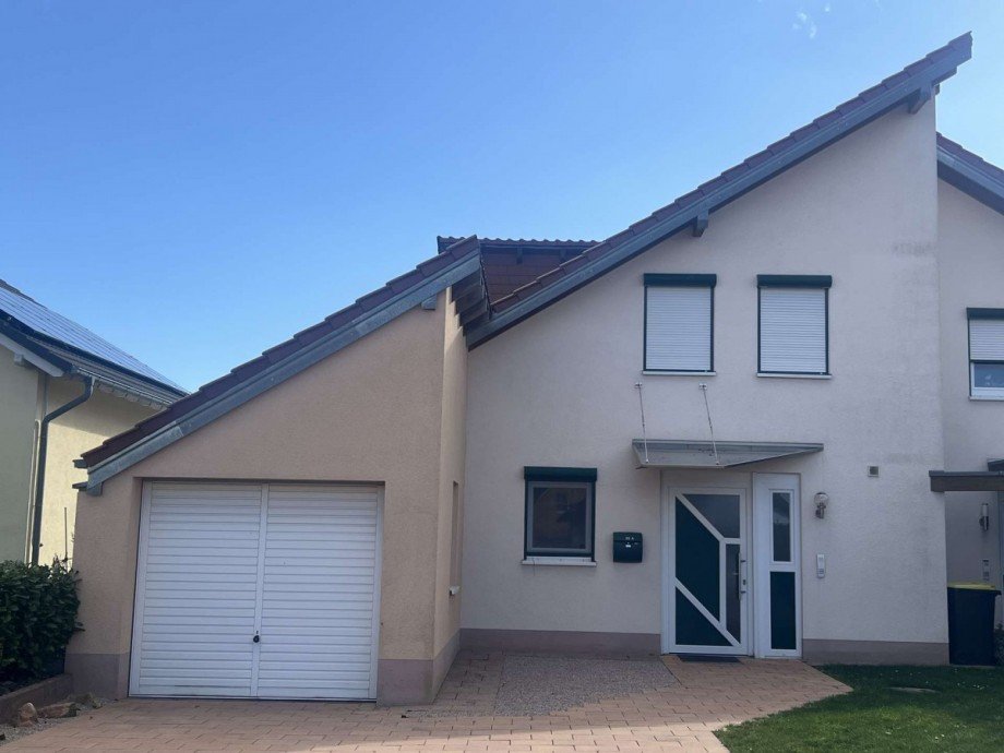 Doppelhaush�lfte Doppelhaush�lfte Monzingen