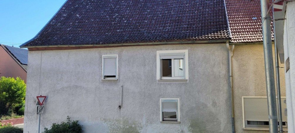 Seitenansicht Einfamilienhaus Desloch