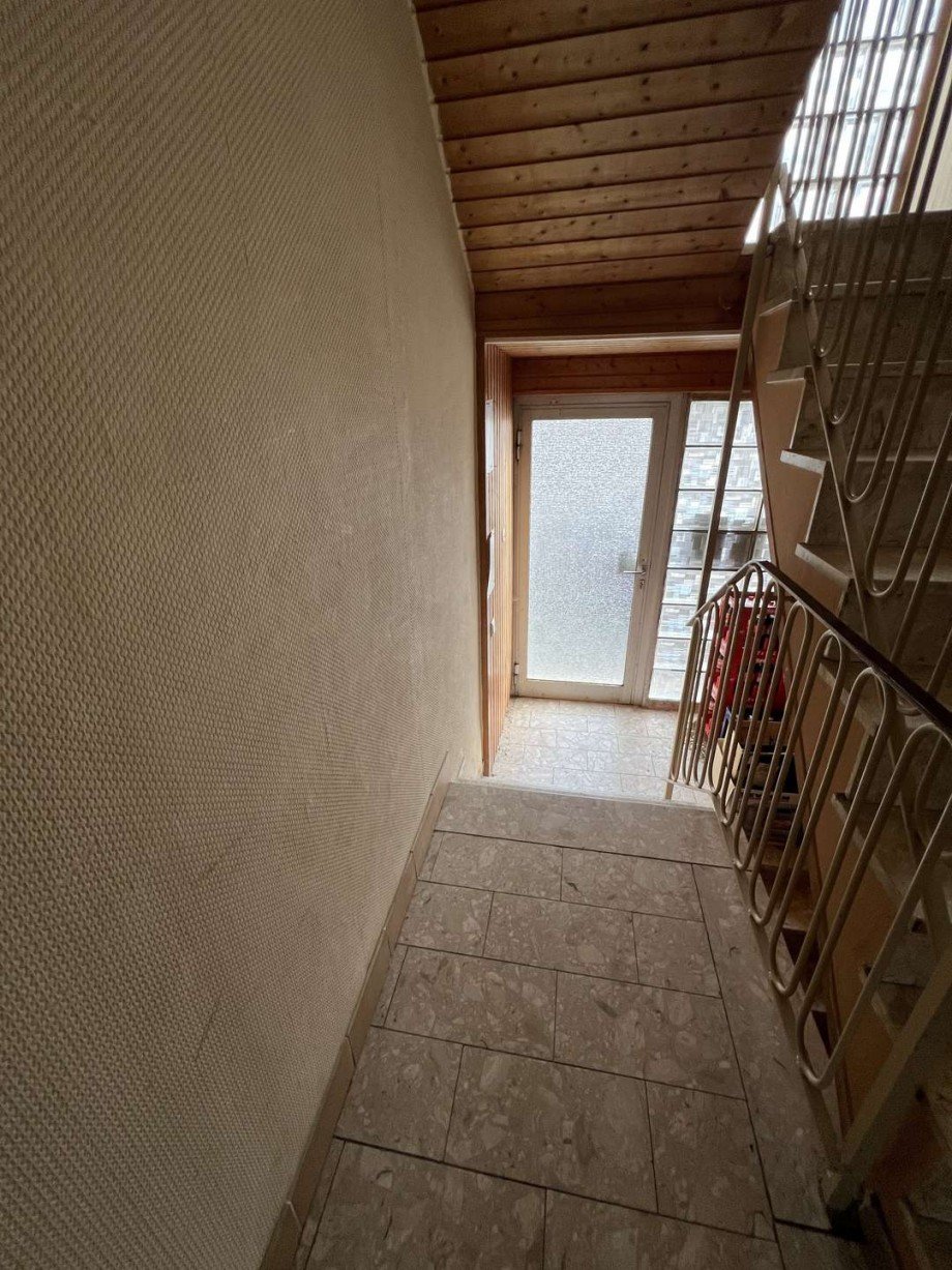 Flur EG Mehrfamilienhaus Becherbach