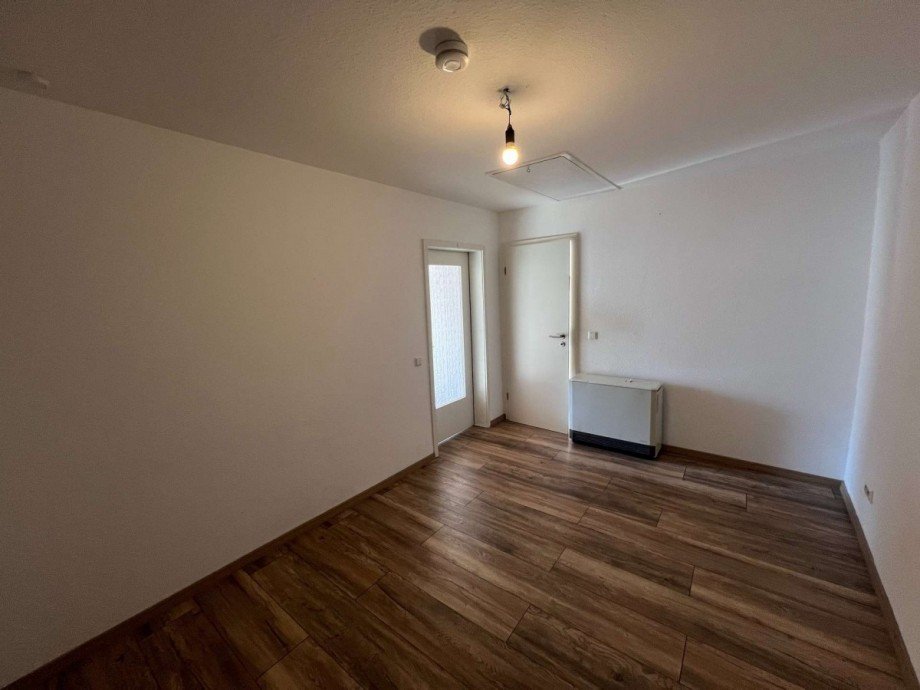 Ankleide OG Haus 1 Renditeobjekt H�ffelsheim