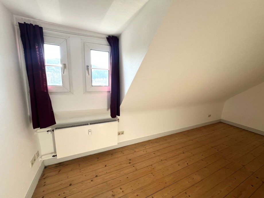 Wohnung DG Schlafen Mehrfamilienhaus Kirn