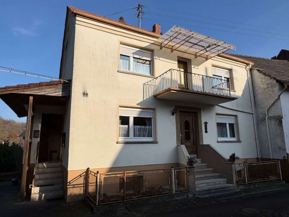 Frontansicht 1 Haus B�rweiler