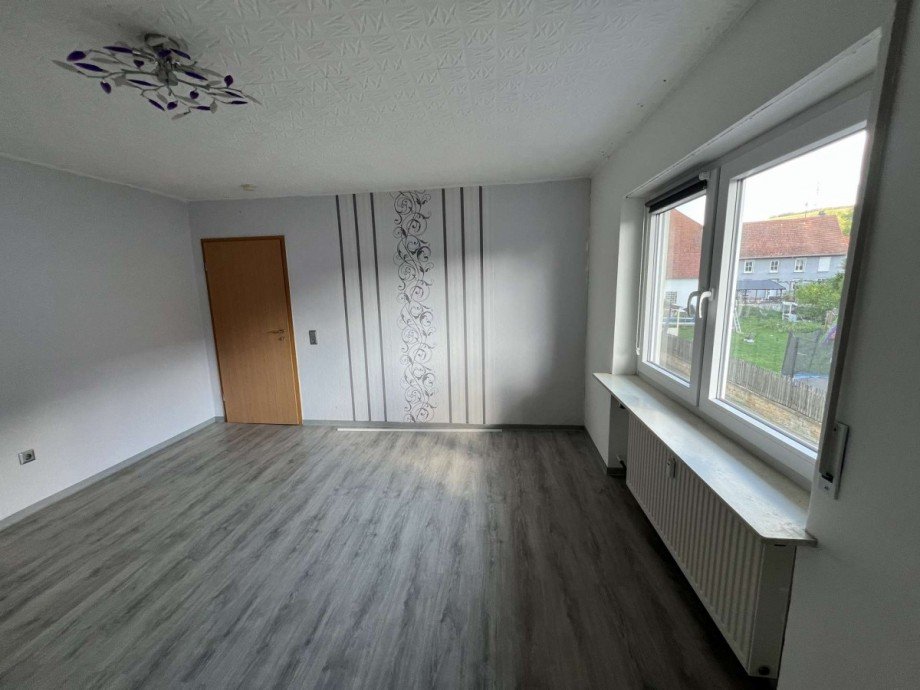 Zimmer 2 OG Wohnung Mehrfamilienhaus Becherbach