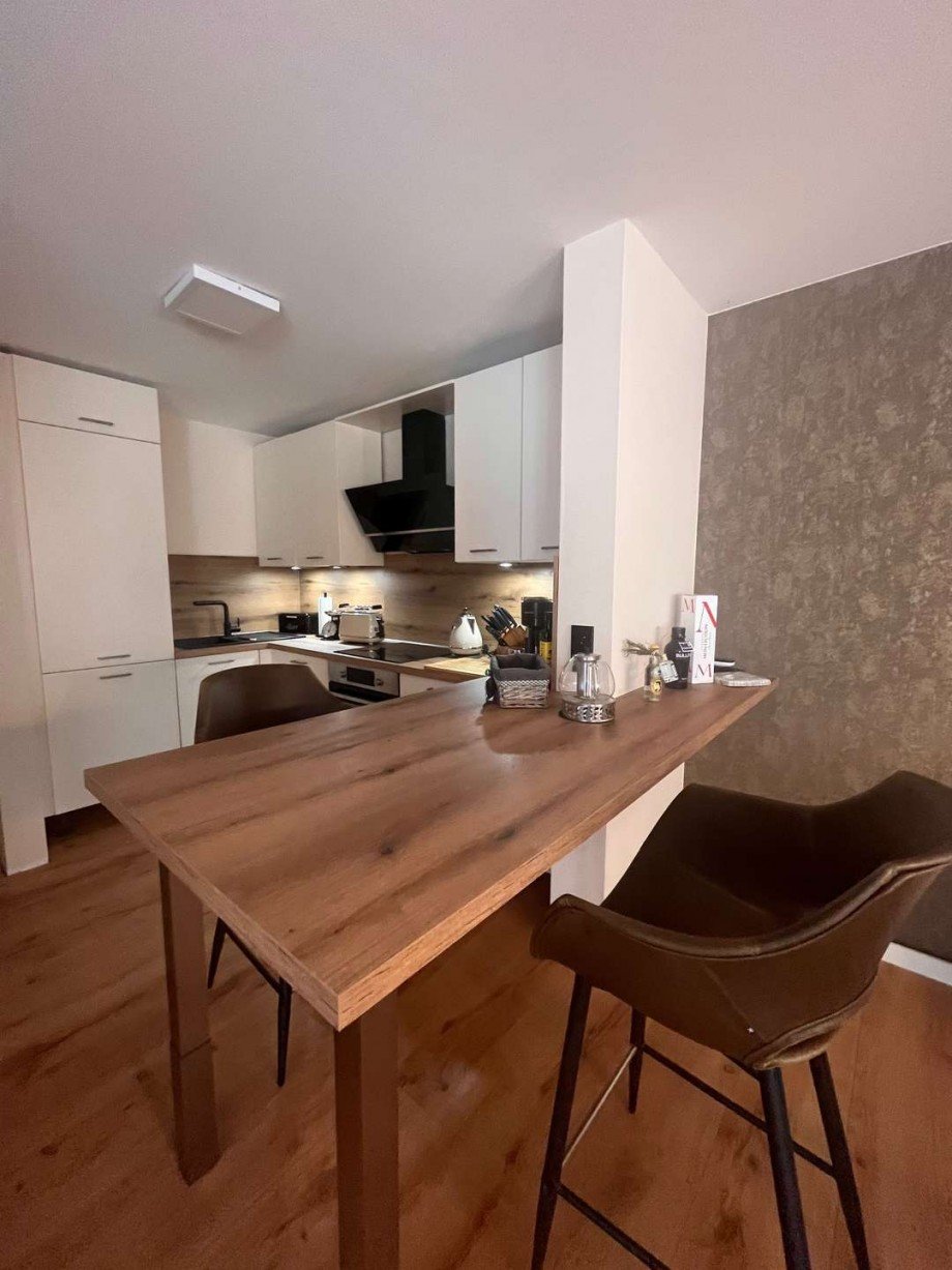 Hochtisch Wohnung Hackenheim