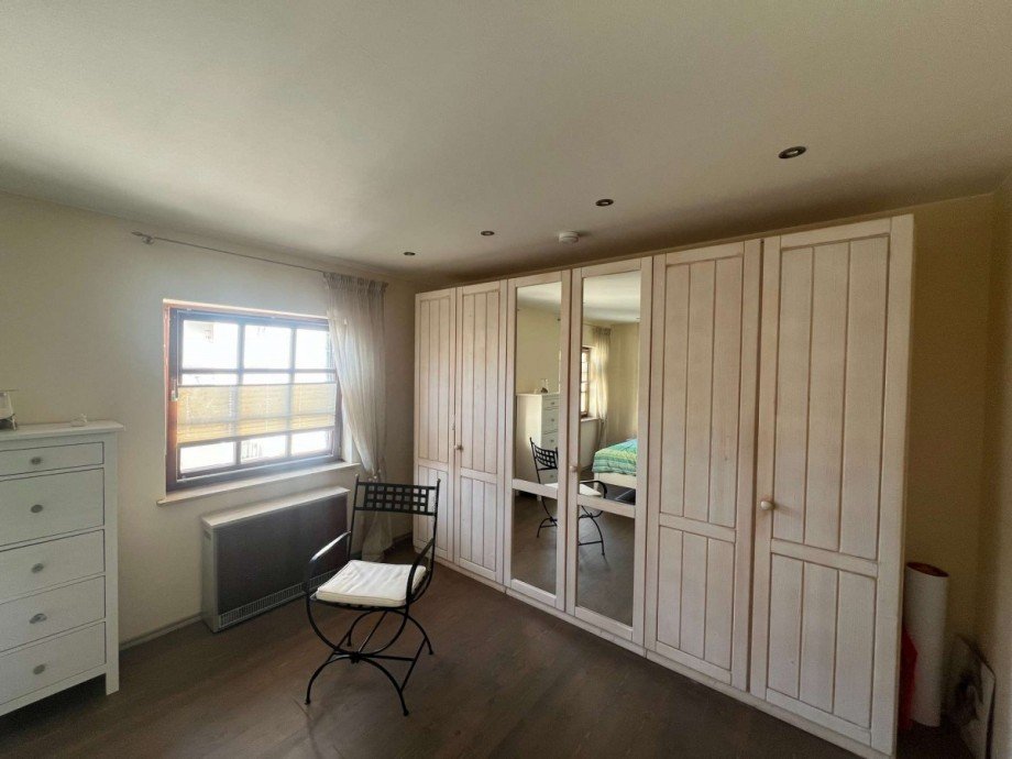 ZImmer 1 OG Haus 2 Haus H�ffelsheim