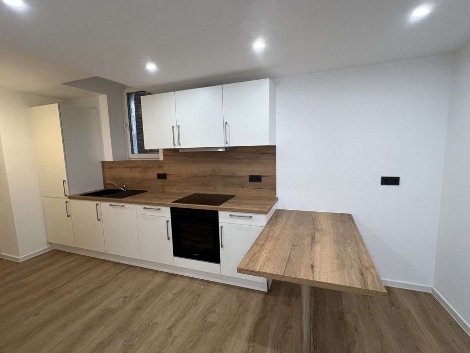 Einbauk�che EG Etagenwohnung Nu�baum