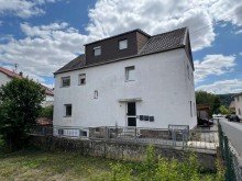 Hausansicht TOP-GELEGENHEIT! Zwei- bis Dreifamilienhaus in zentraler Lage von Bad Sobernheim zu verkaufen