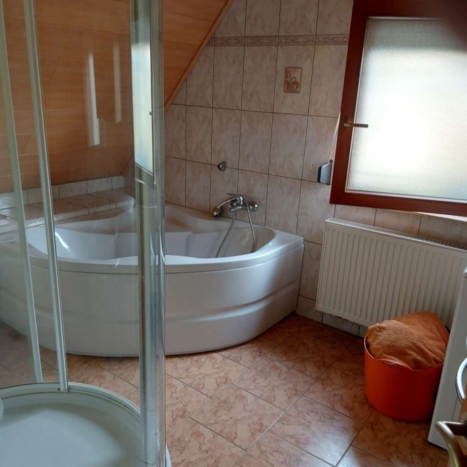 Bad DG Haus Waldb�ckelheim