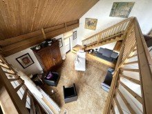 Blick von der Galerie ins Wohnzimmer Top-Gelegenheit! Einfamilienhaus mit Einliegerwohnung in Tiefenbach zu verkaufen!