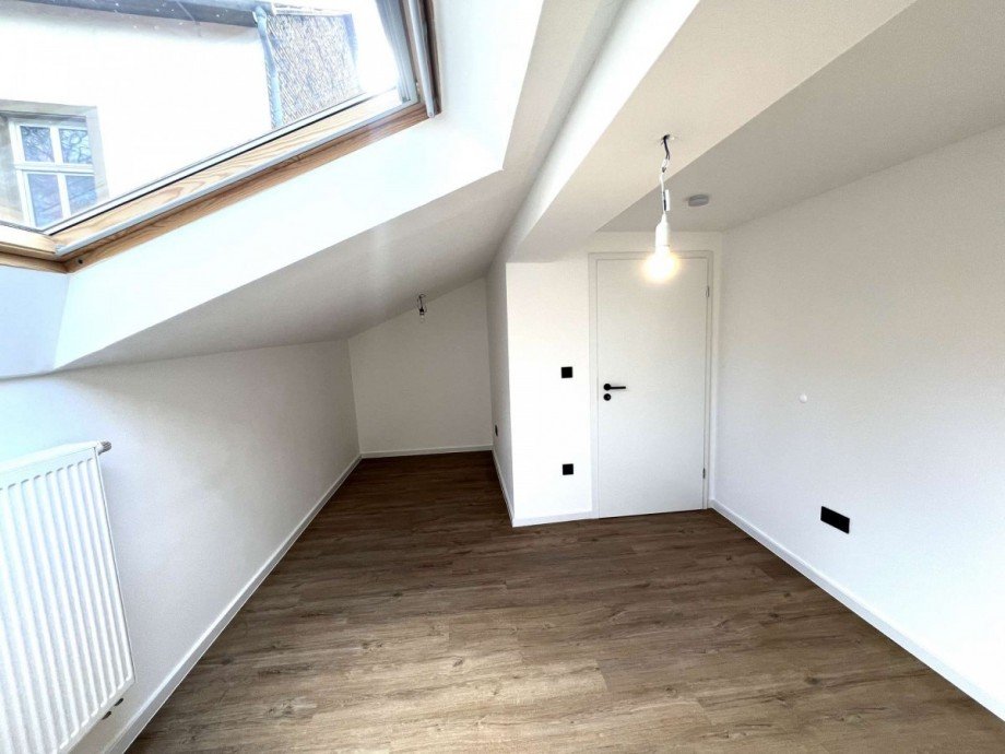 Schlafen 1 DG Dachgeschosswohnung Nu�baum