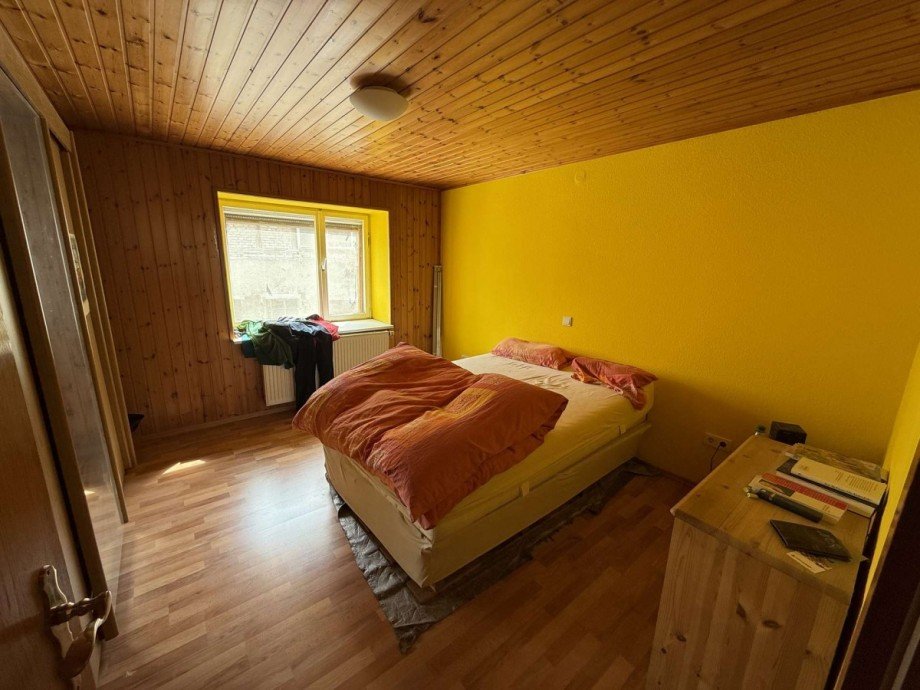 Schlafimmer EG WHG 1 Zweifamilienhaus Meddersheim