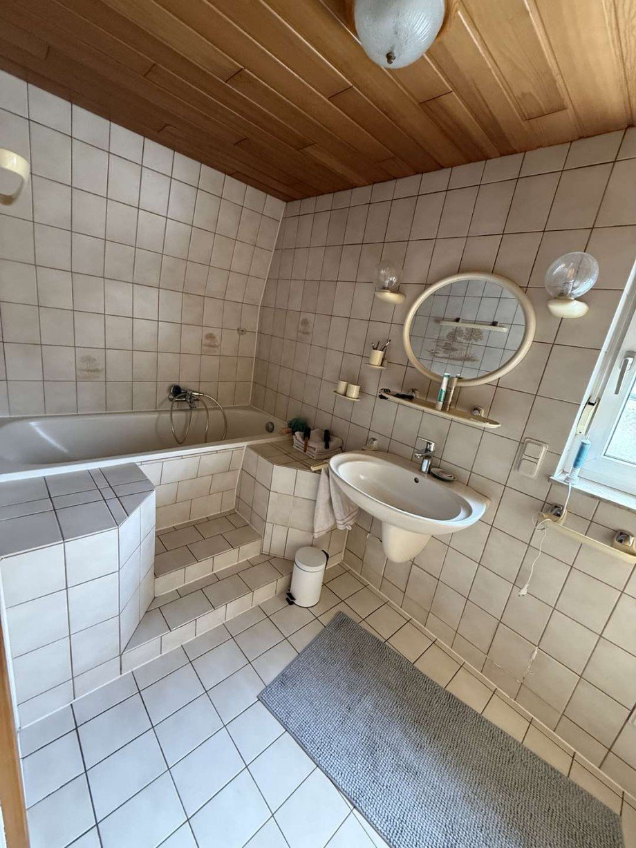 Bad OG WHG 2 Zweifamilienhaus Meddersheim