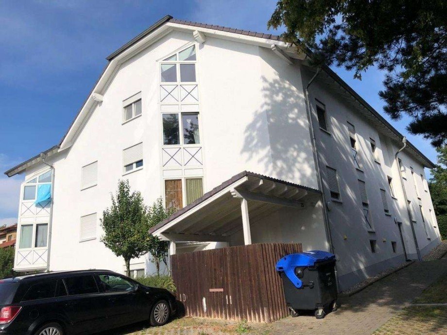 Hausansicht Dachgeschosswohnung Hackenheim