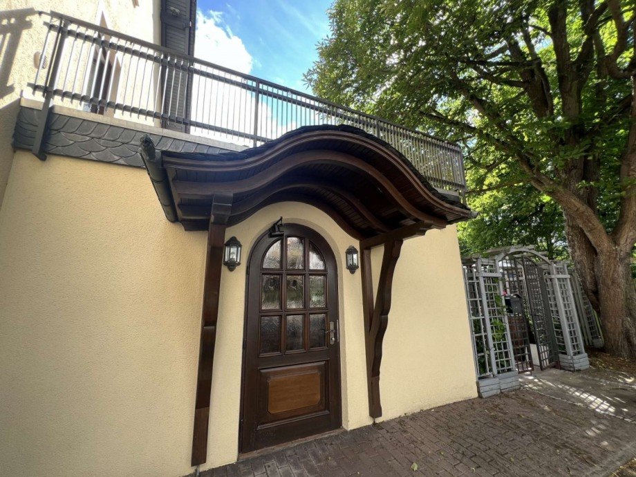 Nebeneingang Haus Martinstein