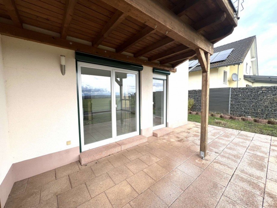 Terrasse im EG Doppelhaush�lfte Monzingen