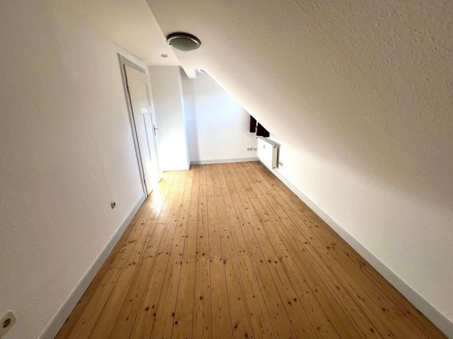 Wohnung DG Schlafen Mehrfamilienhaus Kirn