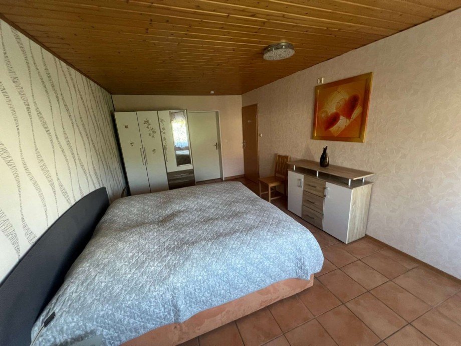 Schlafzimmer OG Hinterhaus Mehrfamilienhaus Bad Sobernheim