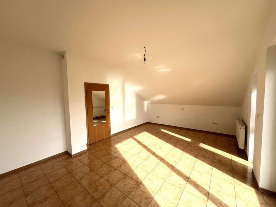 Schlafzimmer 1 DG Doppelhaush�lfte Monzingen