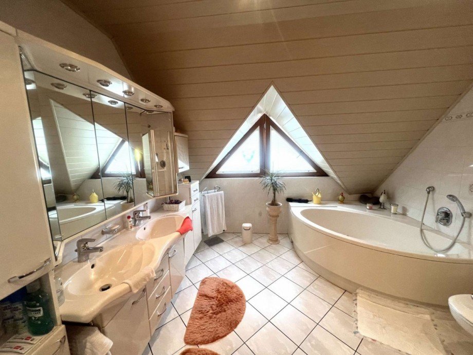 Bad DG Einfamilienhaus Obermoschel