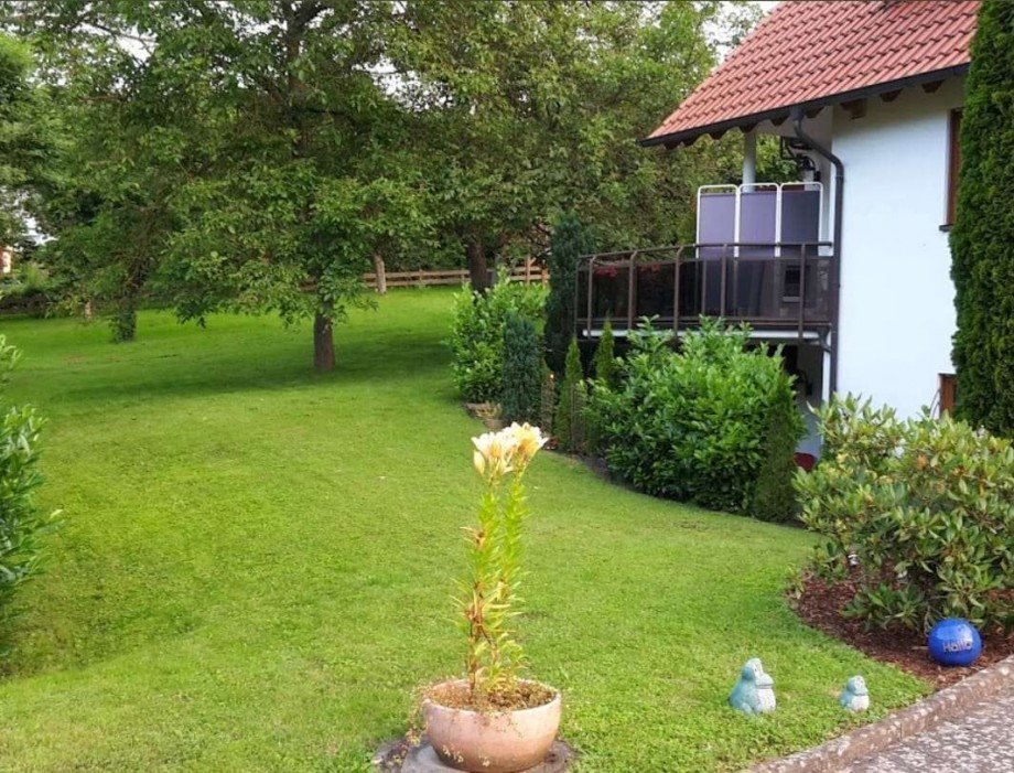 Gartenansicht Renditeobjekt Obermoschel
